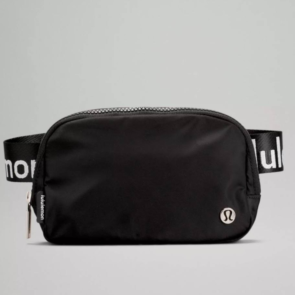 Lululemon Everywhere Belt Bag